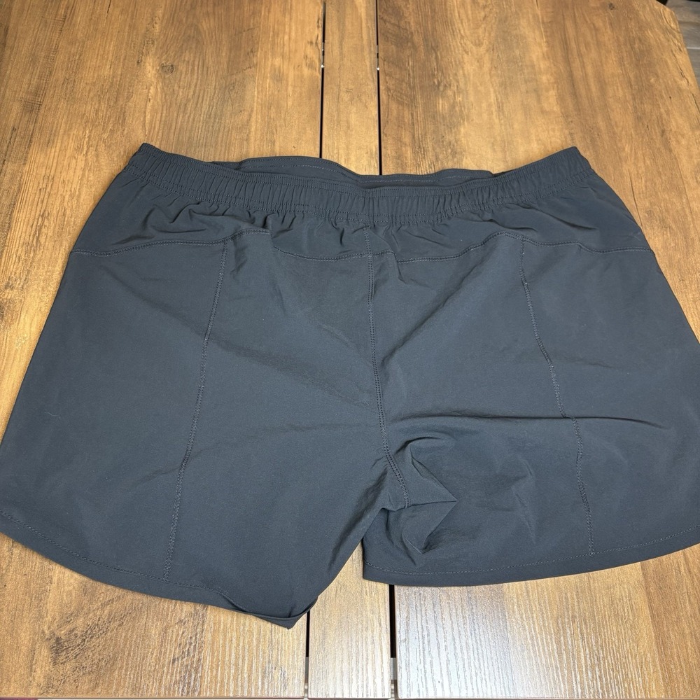Lands End Sport Women 16 Black Athletic Shorts Gorpcore Activewear Stretch - Picture 2 of 12